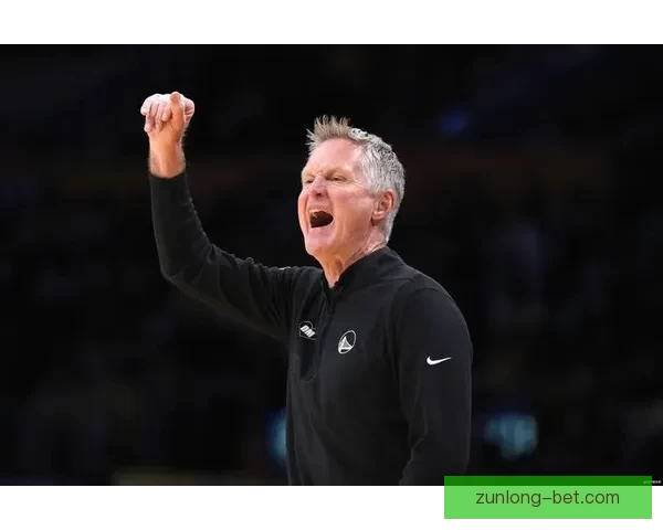 科尔透露库里尚未恢复对抗训练 球迷对穆迪伤情深感惋惜